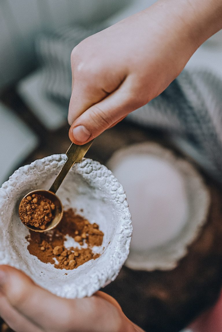 Easy To Make Caramelized Pecans | B Vintage Style